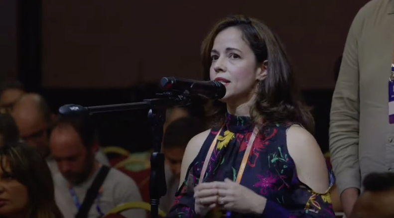 Diplo at Brazilian Internet Forum 2025 6 Performer, Person, Solo Performance, Leisure Activities, Music, Musical Instrument, Musician, Singing, Adult, Female, Woman, Male, Man, Gun, Weapon, Face, Head, Crowd, Moshik Roth